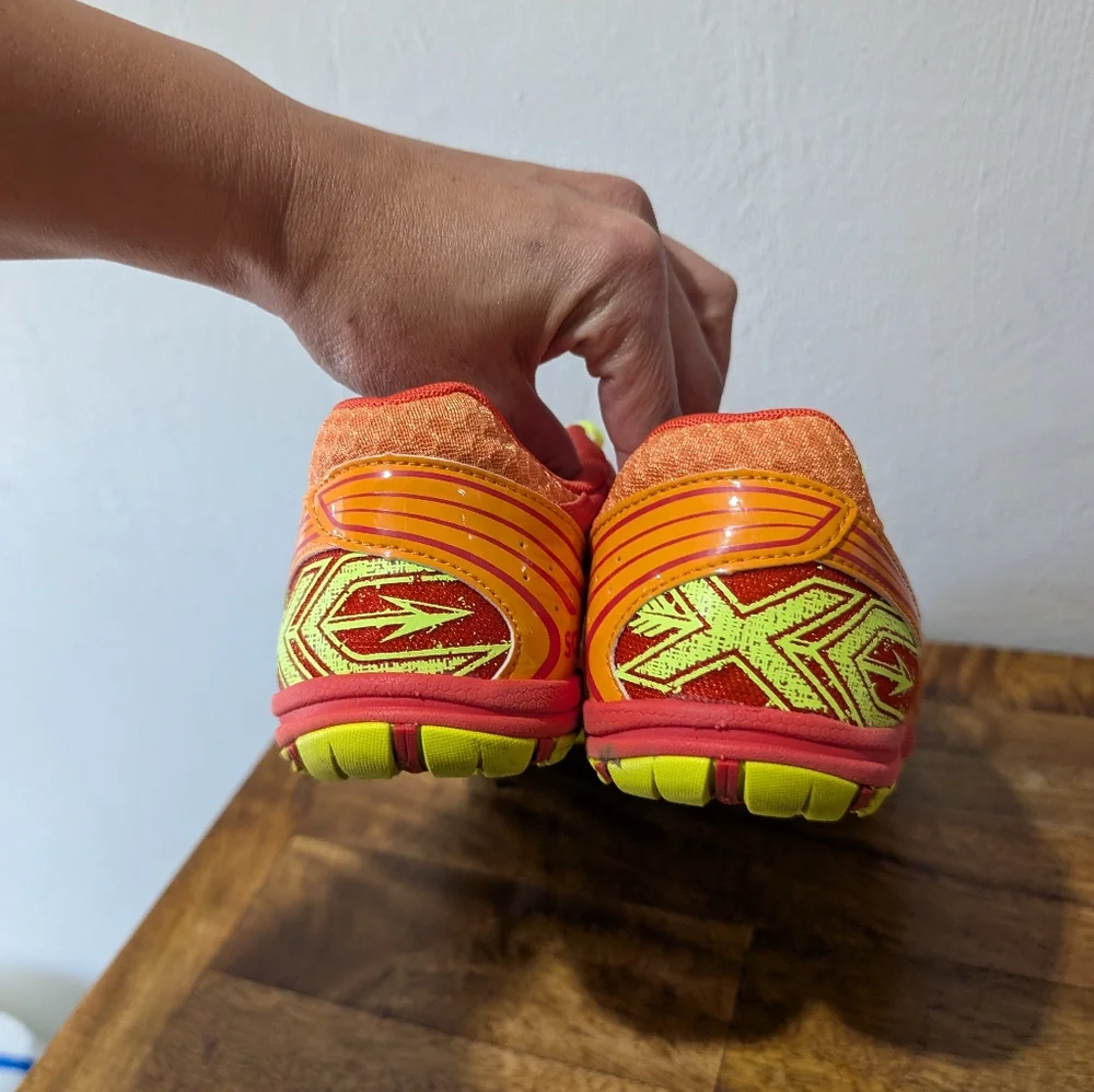 SAUCONY KILKENNY XC5 TRACK/SPIKE SHOES,MESH UPPER,SZ.10.5,ORANGE‎ COLOR